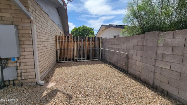 650 N 65TH Way, Mesa, AZ 85205
