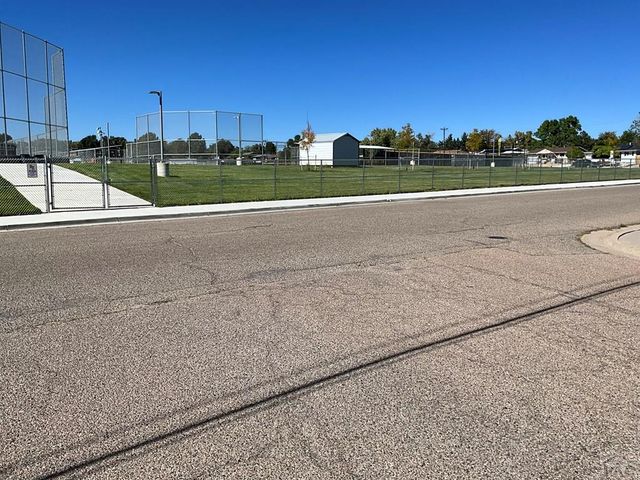 72 Hanson Lane, Pueblo, CO 81001