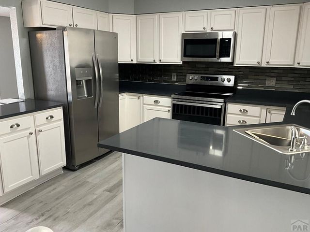 72 Hanson Lane, Pueblo, CO 81001