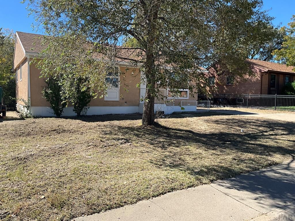 72 Hanson Lane, Pueblo, CO 81001