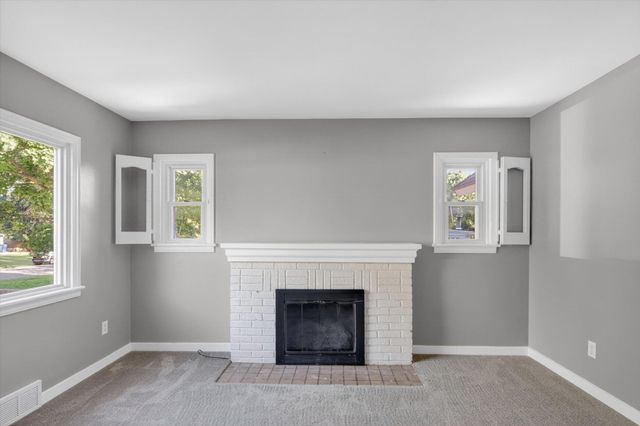 868 Woodbine Boulevard, Jackson, MI 49203