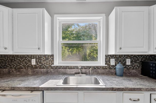 868 Woodbine Boulevard, Jackson, MI 49203