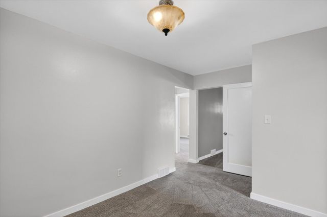 868 Woodbine Boulevard, Jackson, MI 49203