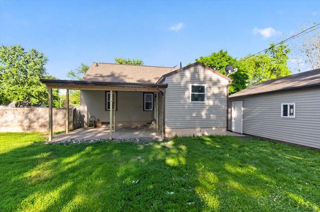 868 Woodbine Boulevard, Jackson, MI 49203