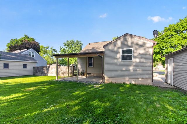 868 Woodbine Boulevard, Jackson, MI 49203