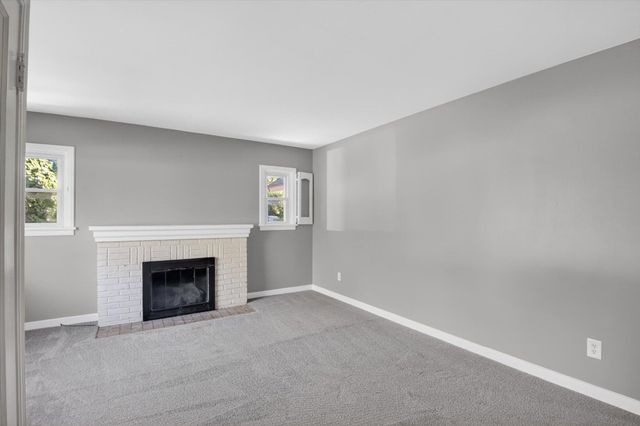 868 Woodbine Boulevard, Jackson, MI 49203