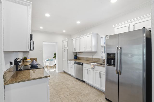 1102 Brunner Avenue, Dallas, TX 75224