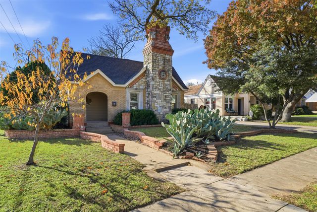 1102 Brunner Avenue, Dallas, TX 75224