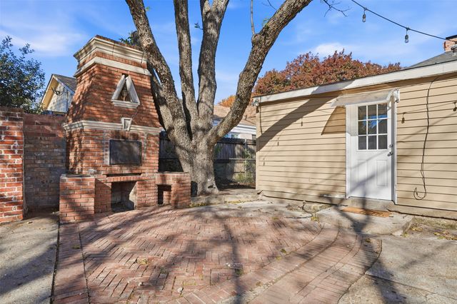 1102 Brunner Avenue, Dallas, TX 75224