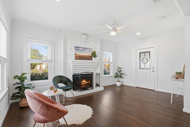 1102 Brunner Avenue, Dallas, TX 75224