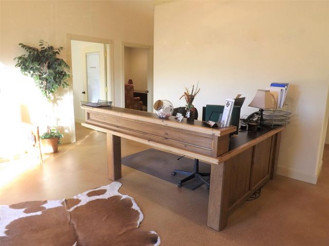 4443 Highway 90, Alleyton, TX 78935