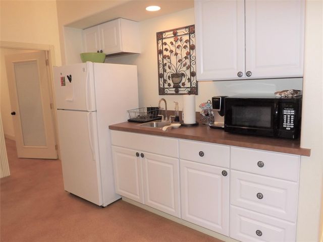 4443 Highway 90, Alleyton, TX 78935