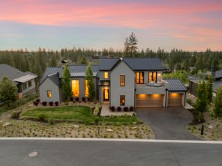 61901 Hosmer Lake Drive, Bend, OR 97702