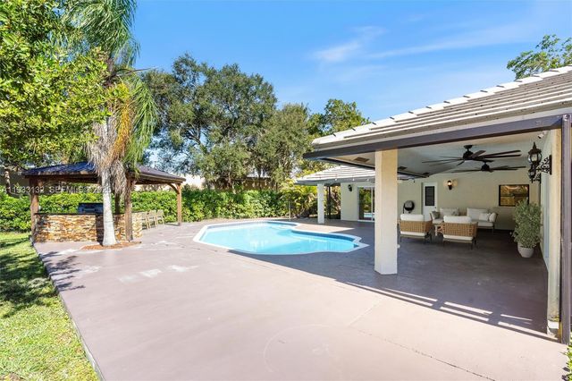 2026 NW 81st Ave, Coral Springs, FL 33071