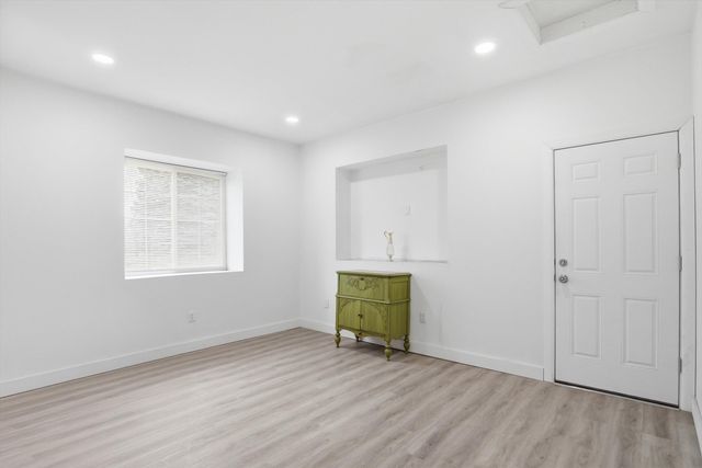 10118 Eagle Street, Dearborn City, MI 48120