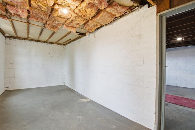 10118 Eagle Street, Dearborn City, MI 48120