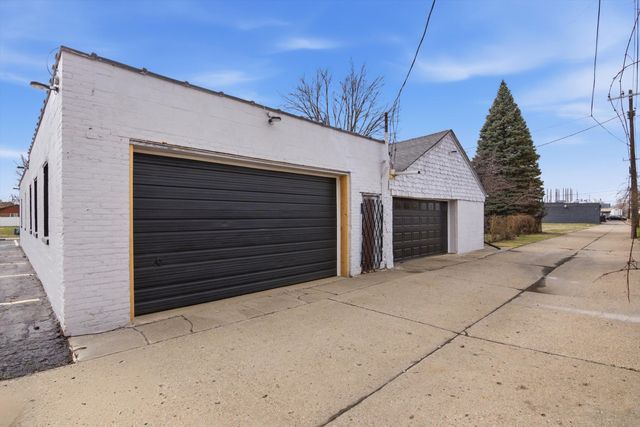 10118 Eagle Street, Dearborn City, MI 48120