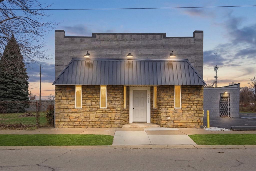 10118 Eagle Street, Dearborn City, MI 48120