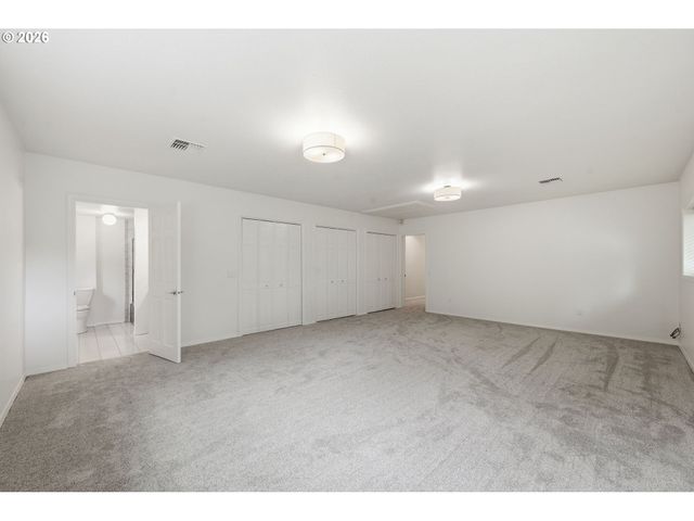 3915 N SHASTA Loop, Eugene, OR 97405