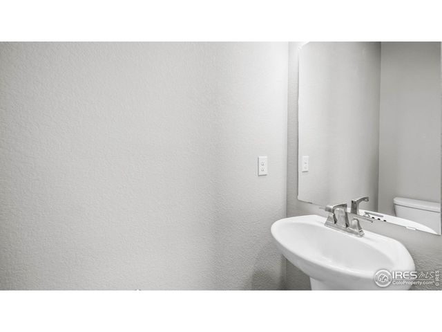 3408 Pearwood Dr, Johnstown, CO 80534