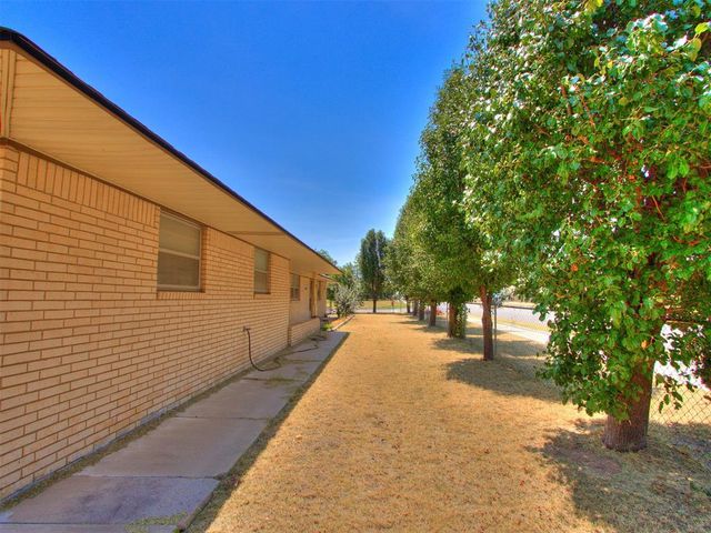 10500 N Western Avenue, Oklahoma City, OK 73114