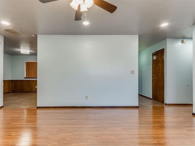 10500 N Western Avenue, Oklahoma City, OK 73114