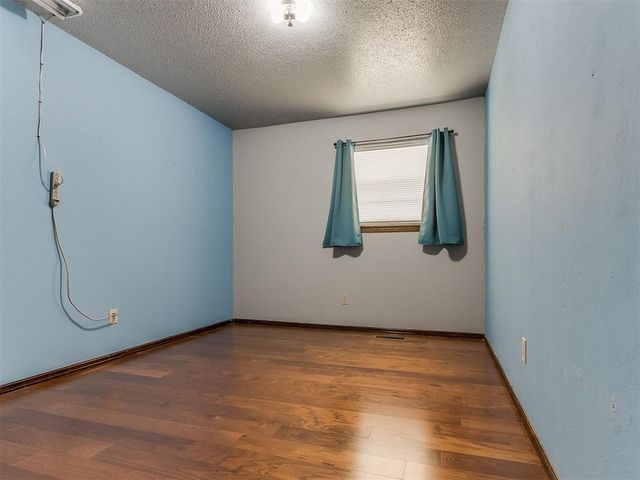 10500 N Western Avenue, Oklahoma City, OK 73114
