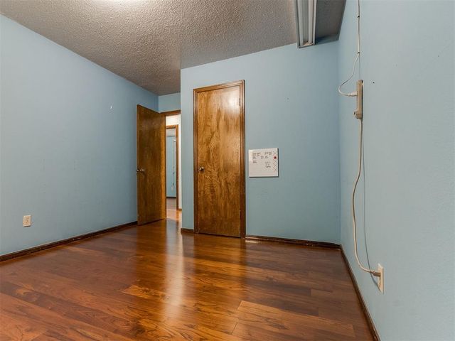 10500 N Western Avenue, Oklahoma City, OK 73114