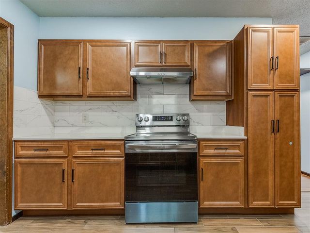 10500 N Western Avenue, Oklahoma City, OK 73114