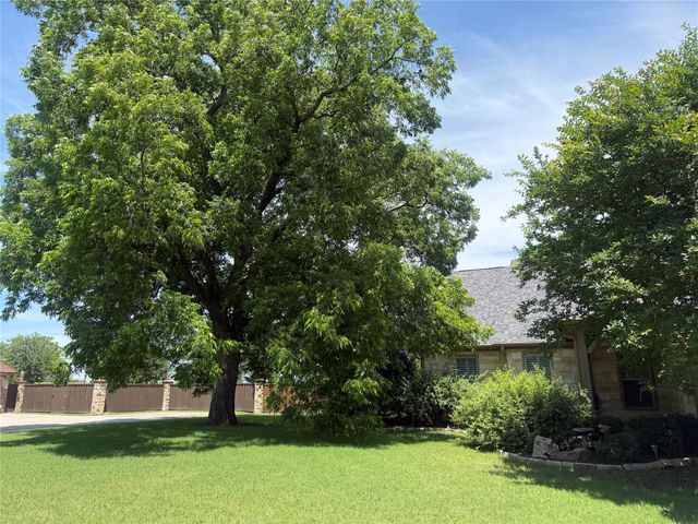 805 Bentbrook Lane, Sherman, TX 75092