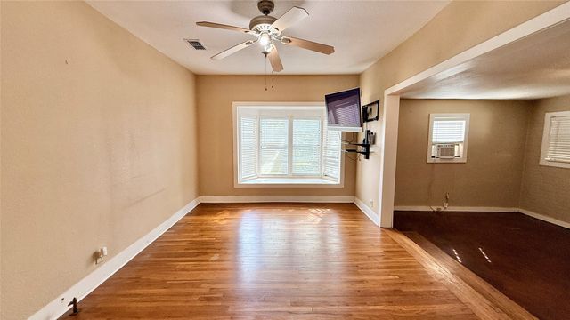 1122 4th Street, Graham, TX 76450