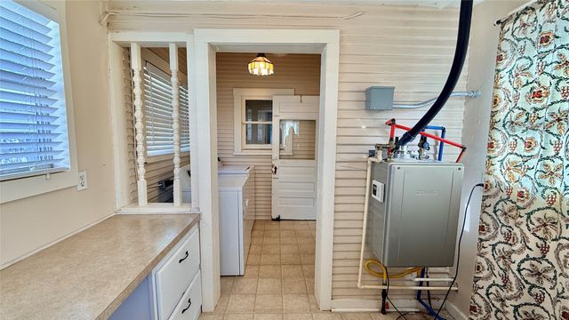 1122 4th Street, Graham, TX 76450