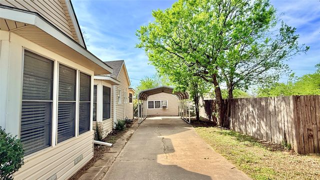 1122 4th Street, Graham, TX 76450