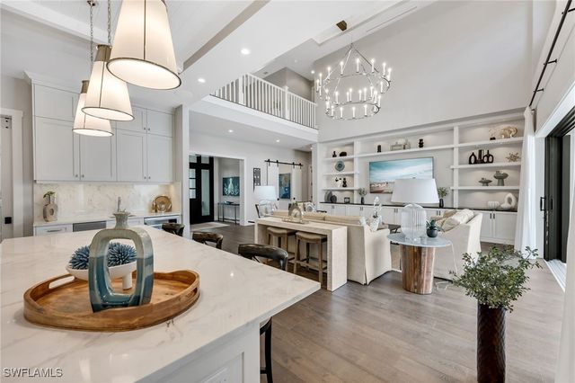 2025 Crayton RD, Naples, FL 34102