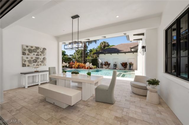 2025 Crayton RD, Naples, FL 34102