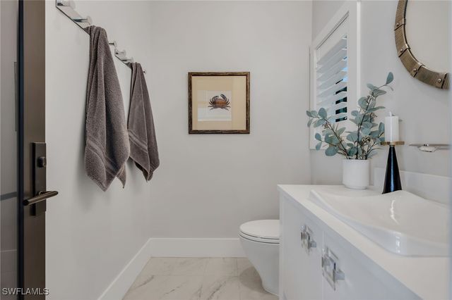 2025 Crayton RD, Naples, FL 34102