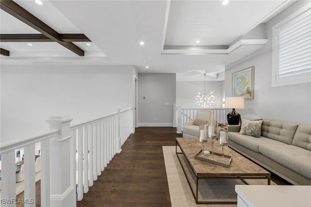 2025 Crayton RD, Naples, FL 34102