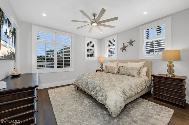 2025 Crayton RD, Naples, FL 34102