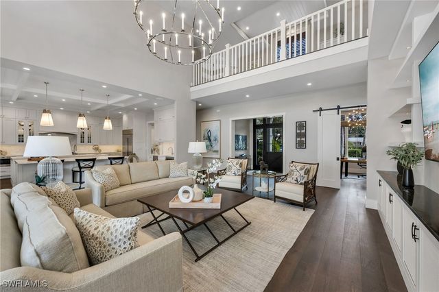 2025 Crayton RD, Naples, FL 34102