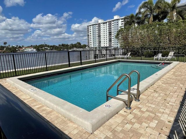 314 Venetian Drive 7, Delray Beach, FL 33483