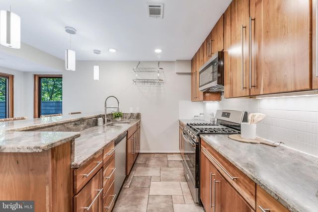 1982 SOLARIDGE CT, Reston, VA 20191
