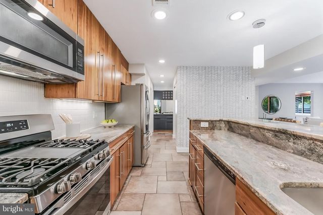 1982 SOLARIDGE CT, Reston, VA 20191