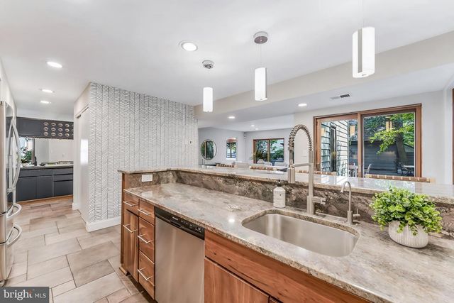1982 SOLARIDGE CT, Reston, VA 20191