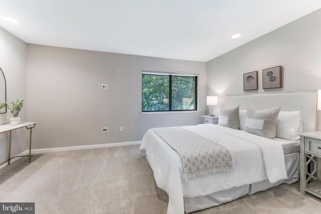 1982 SOLARIDGE CT, Reston, VA 20191