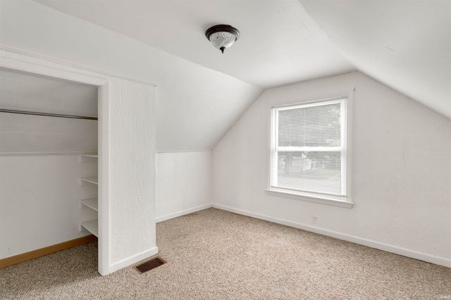 1238 Academy Place, South Bend, IN 46616