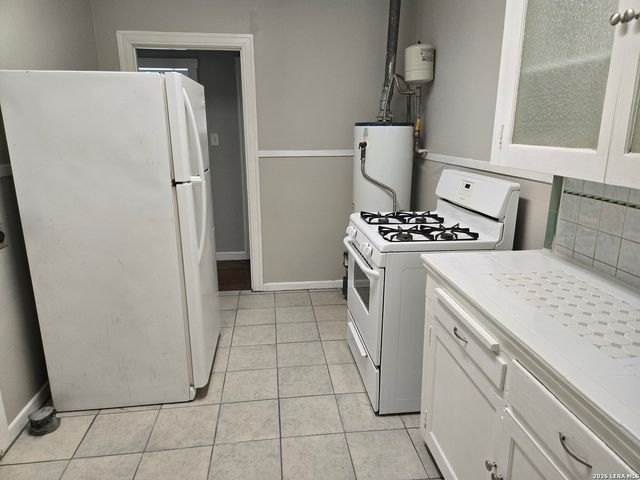 2236 N Interstate 35, San Antonio, TX 78208