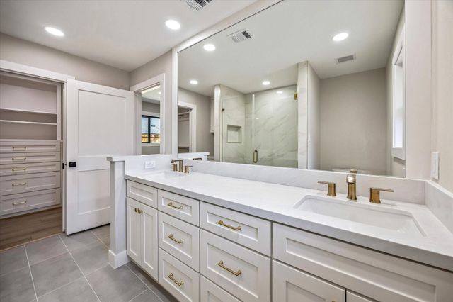 6234 Yarwell Drive, Houston, TX 77096