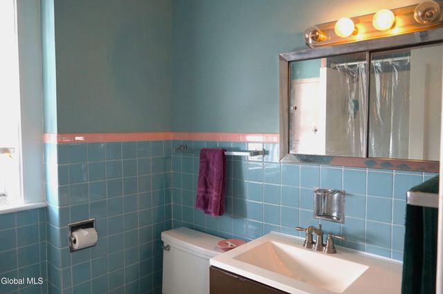 808 Lancaster Street, Albany, NY 12203