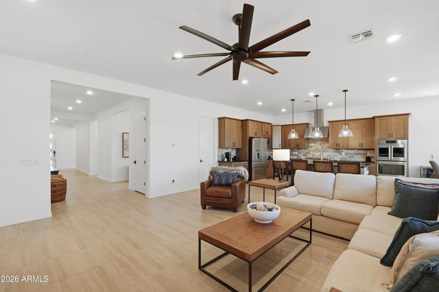 22450 E STIRRUP Street, Queen Creek, AZ 85142