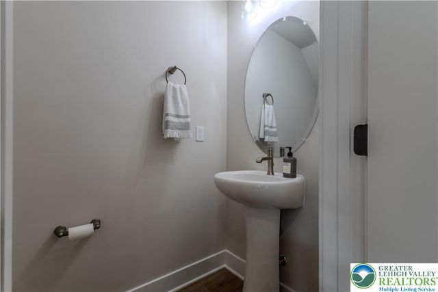 1411 Greenview Drive 24, Bethlehem City, PA 18018